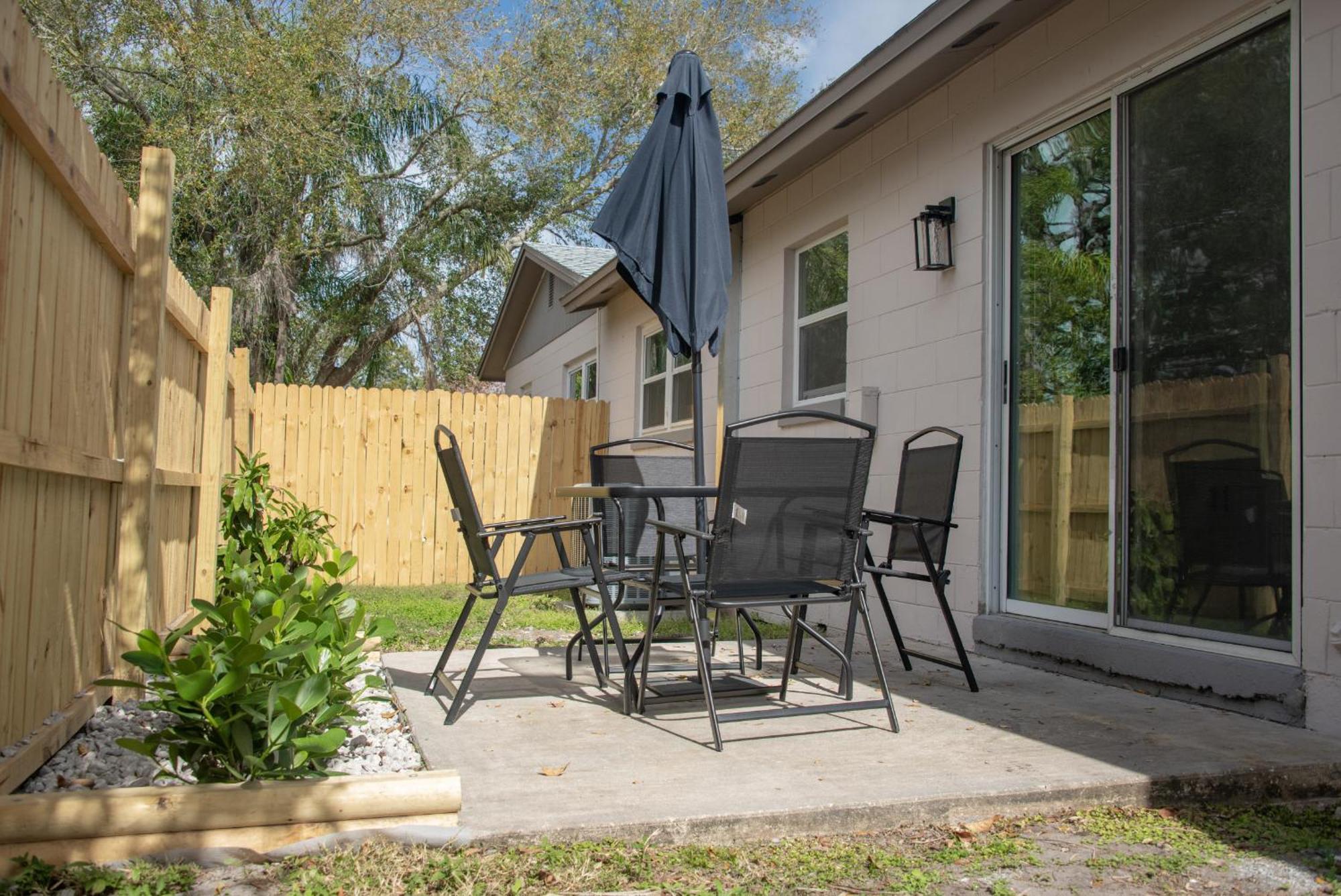 Buchanon Bungalows Orlando Bagian luar foto